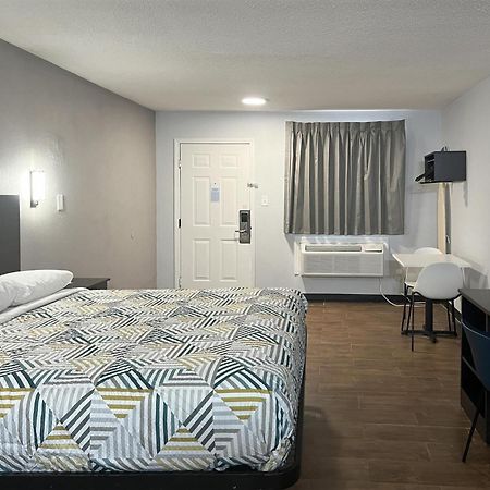 Studio 6 Suites Hurricane, Wv Kültér fotó