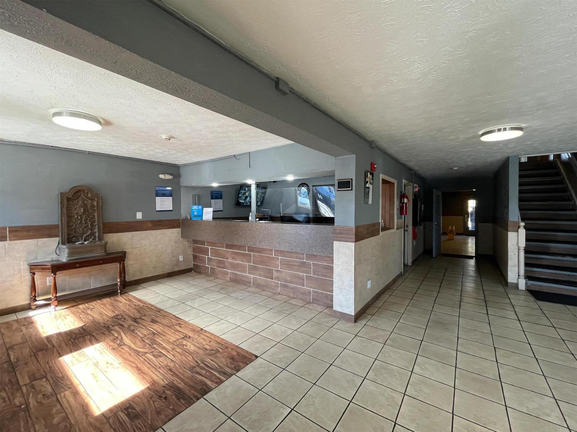 Studio 6 Suites Hurricane, Wv Kültér fotó